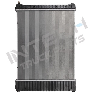 Alternative view of Radiator - 04-08 Freightliner M2-100 Series